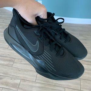 Men’s Nike Precision Basketball shoes size 10